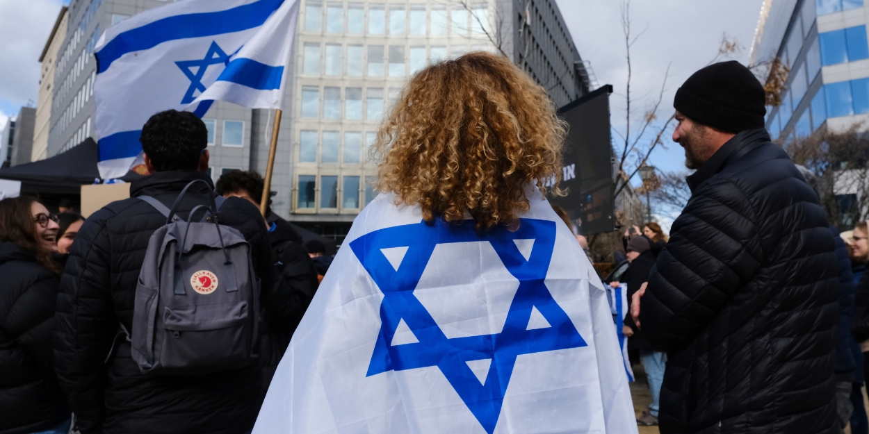 cross-views_ordinary_antisemitism_france
