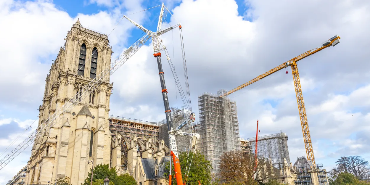restauration_cathédrale_paris_plomb_senatrice_ecologiste_pape_intervenir