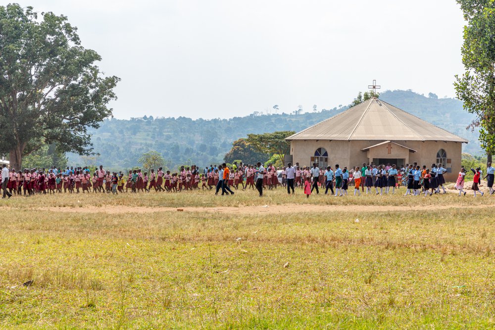 Un mort et deux femmes brûlées pour leur foi en Christ en Ouganda