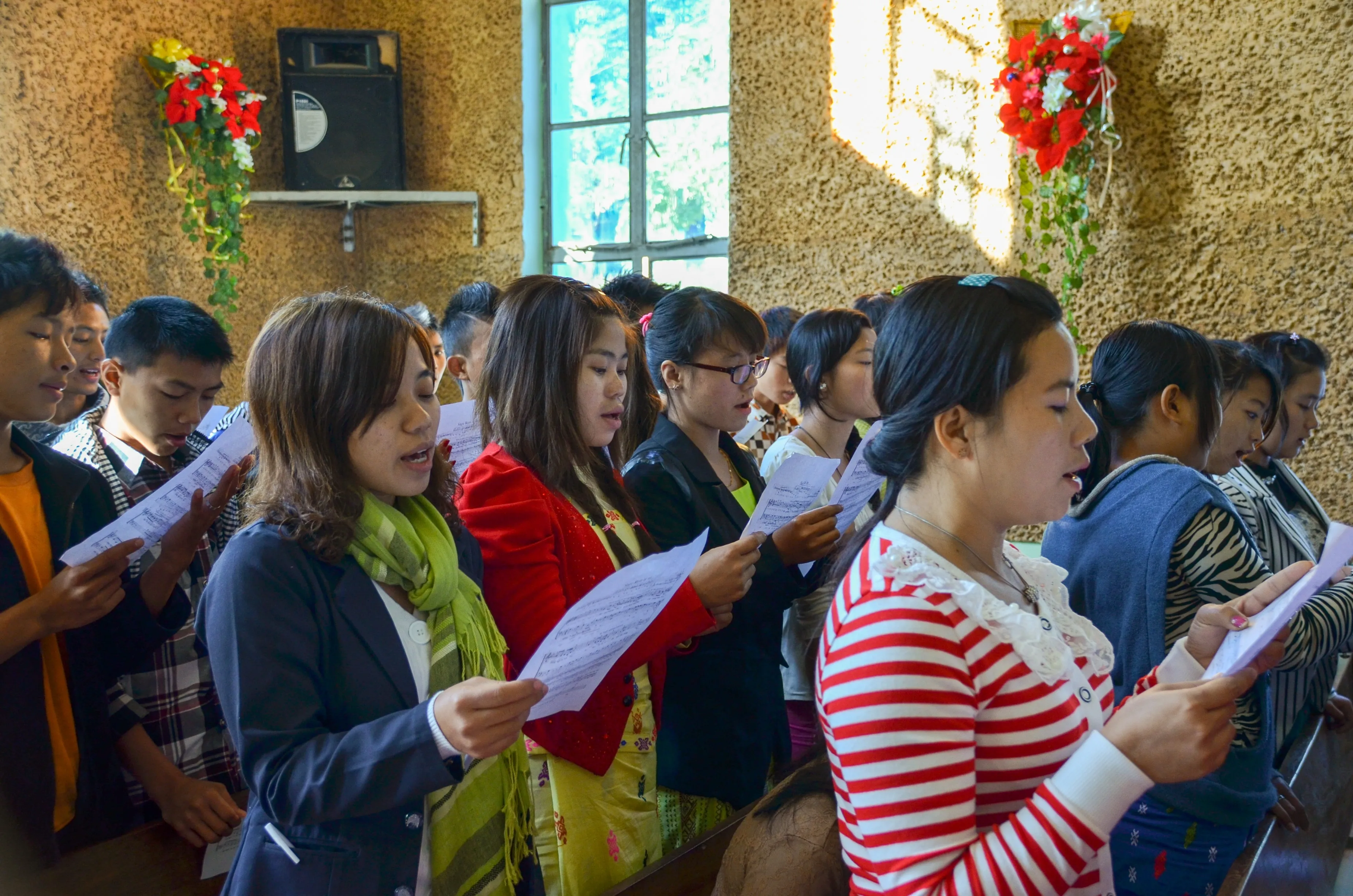 Myanmar_les_chretiens_forces_de_celebrer_noel_en_avance