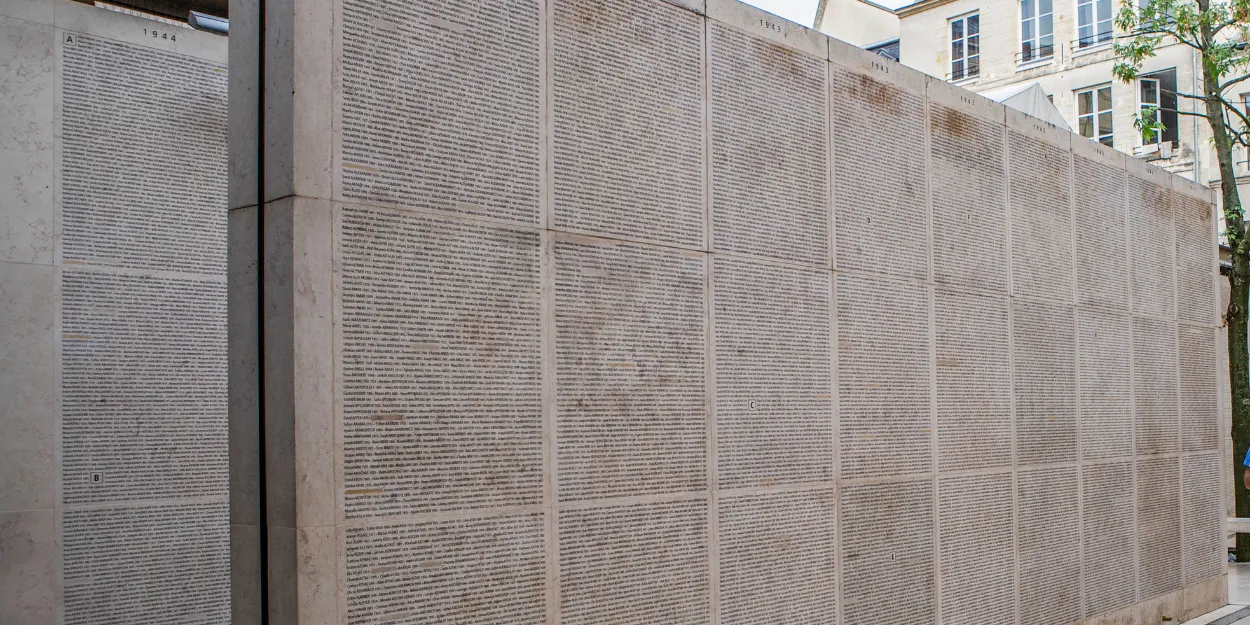 trois_synagogues_memorial_shoah_paris_asperges_peinture_verte_paris_colere_israel